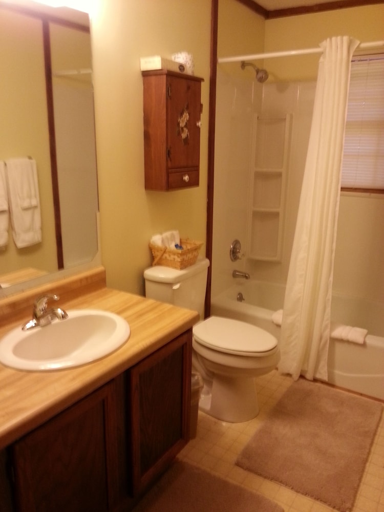 Cabin, 2 Bedrooms photo 3