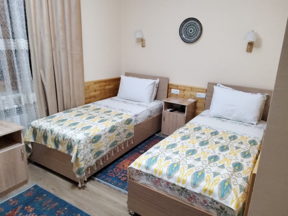 Standard Twin Room photo 2