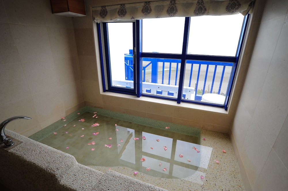 Double Room (F) - Photo 2