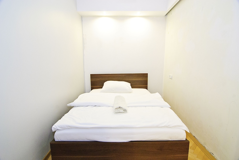 Apartment Selected at Check-In - different locations (6 adults) - Photo 4
