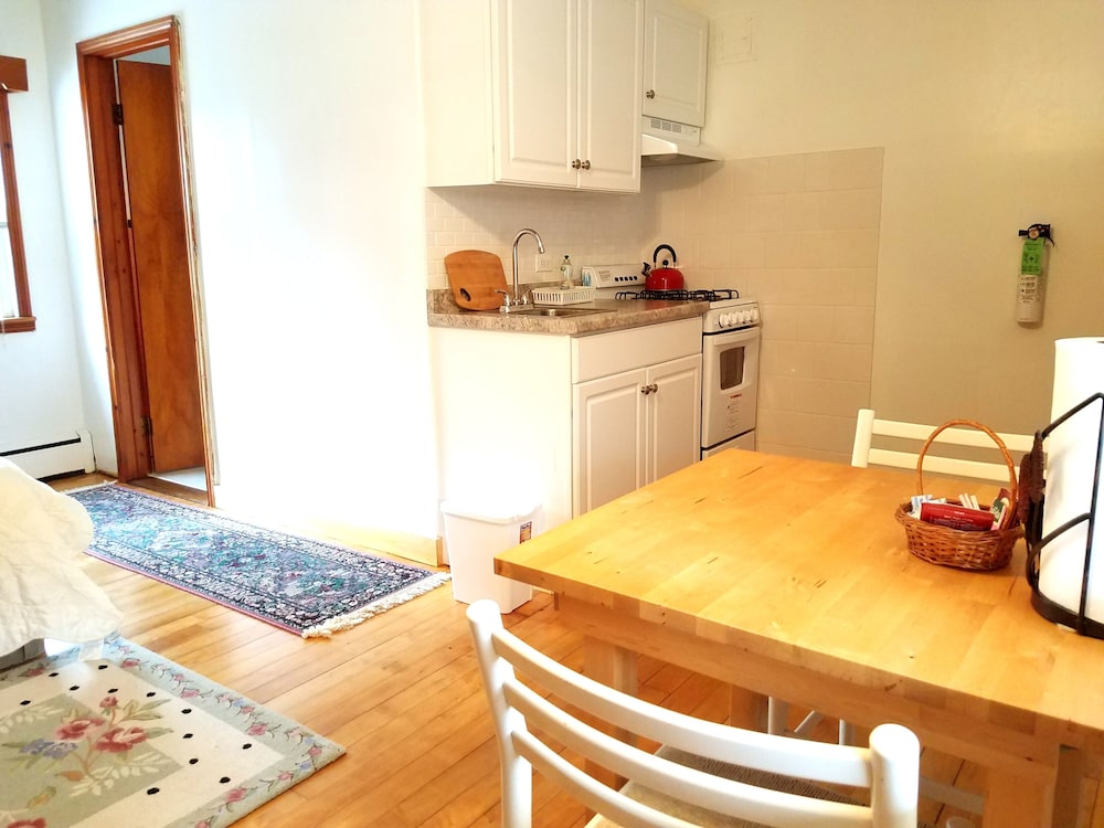 Deluxe Double Room, Kitchenette photo 1