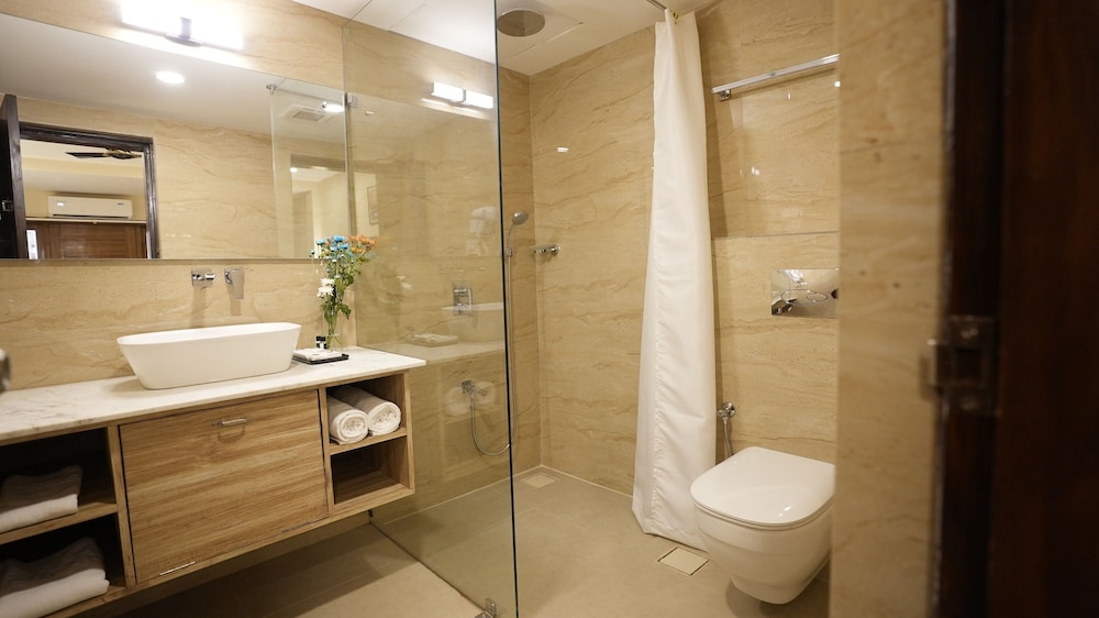 Deluxe Room - Photo 4