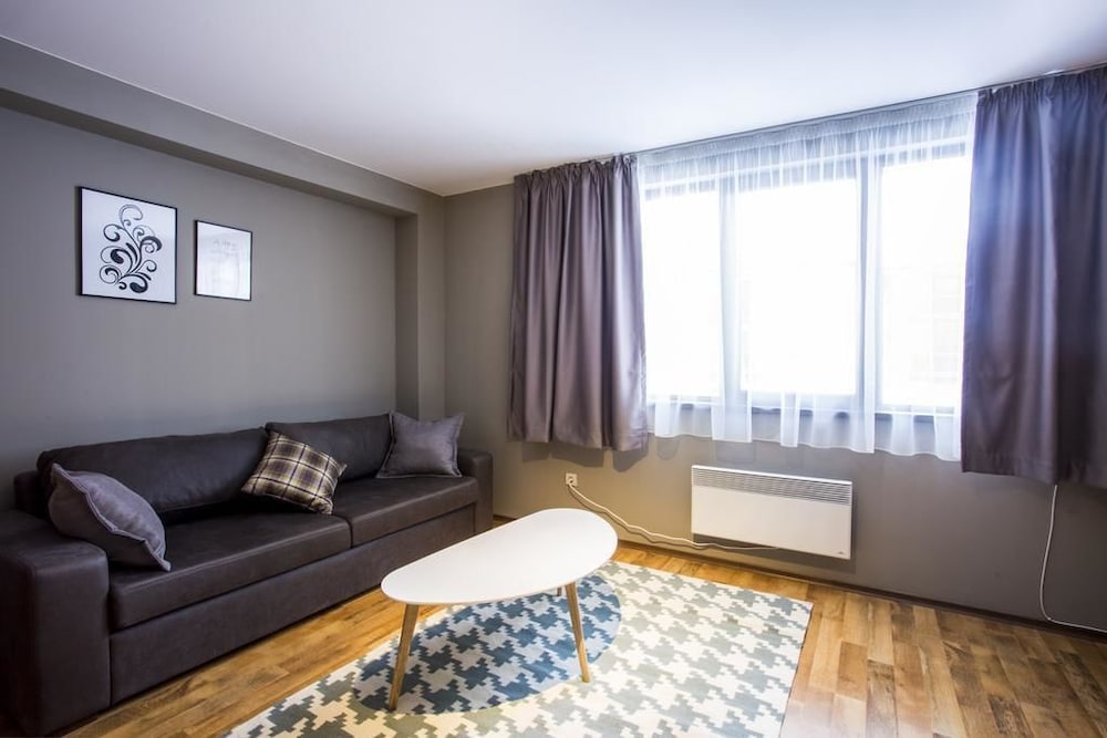 Traditional Apartment, 3 Bedrooms