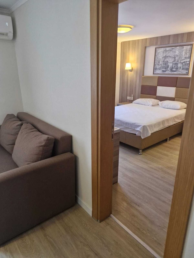 Family Quadruple Room photo 1