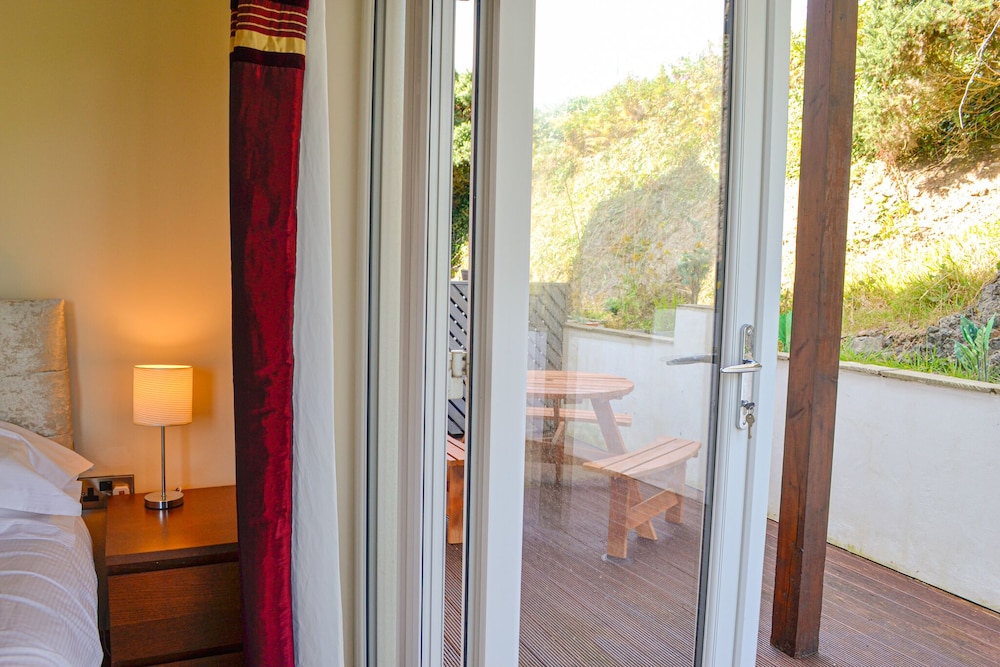 Deluxe Apartment, Accessible, Private Bathroom (16 And 19) photo 3