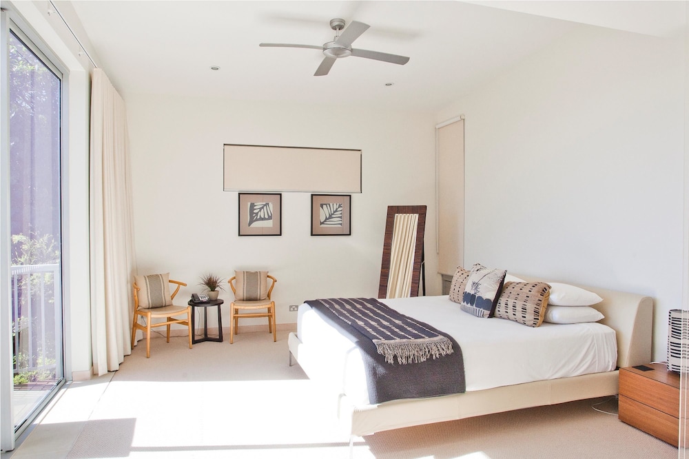 Deluxe Villa, 4 Bedrooms photo 2