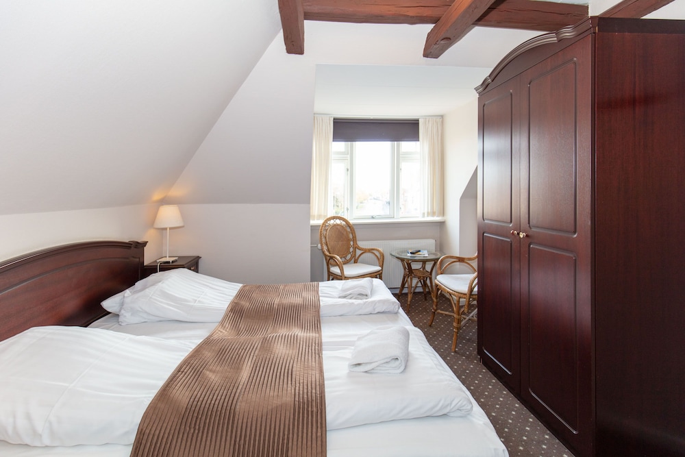 Basic Double Room, Annex Building
