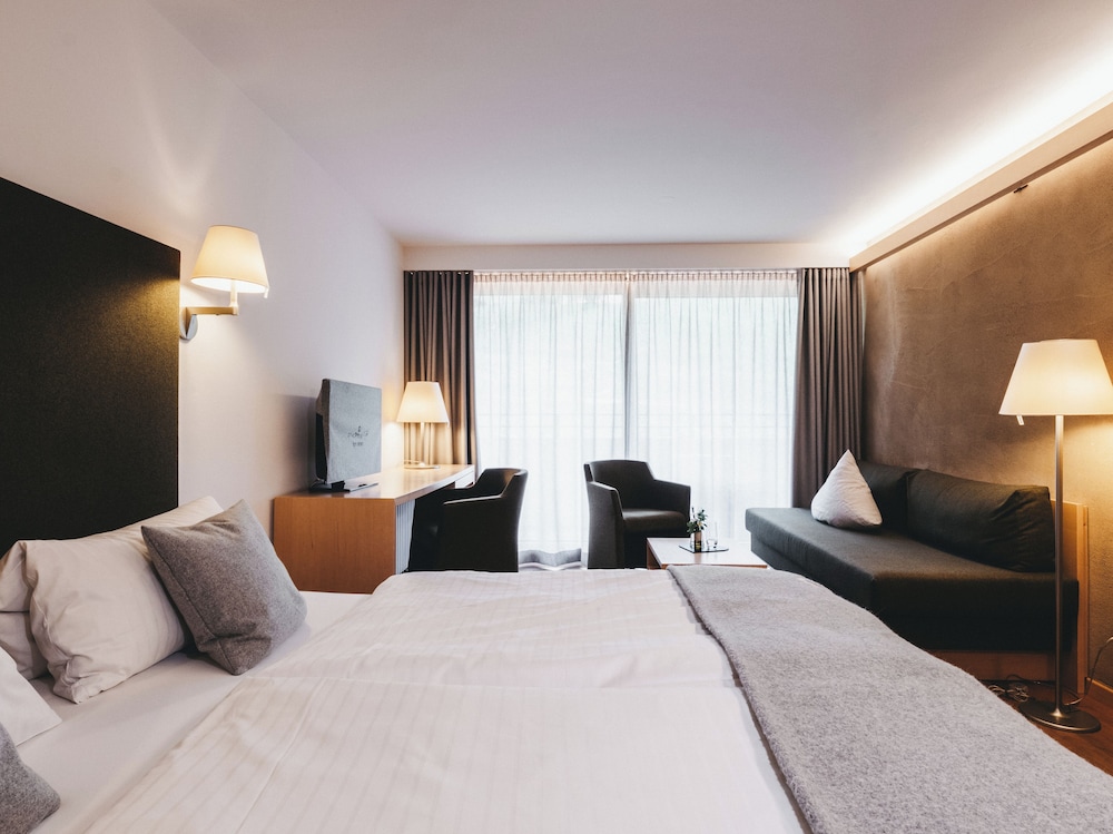 Standard Triple Room, Balcony, Mountain View