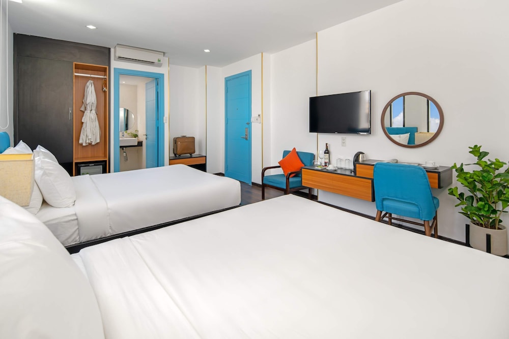 Premium Triple Room photo 3