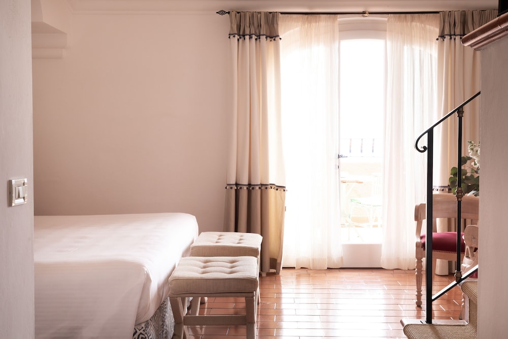 Superior Room - Sea View photo 2