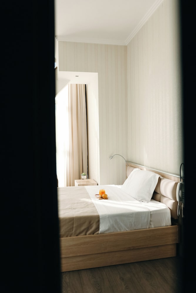 Classic Room, City View