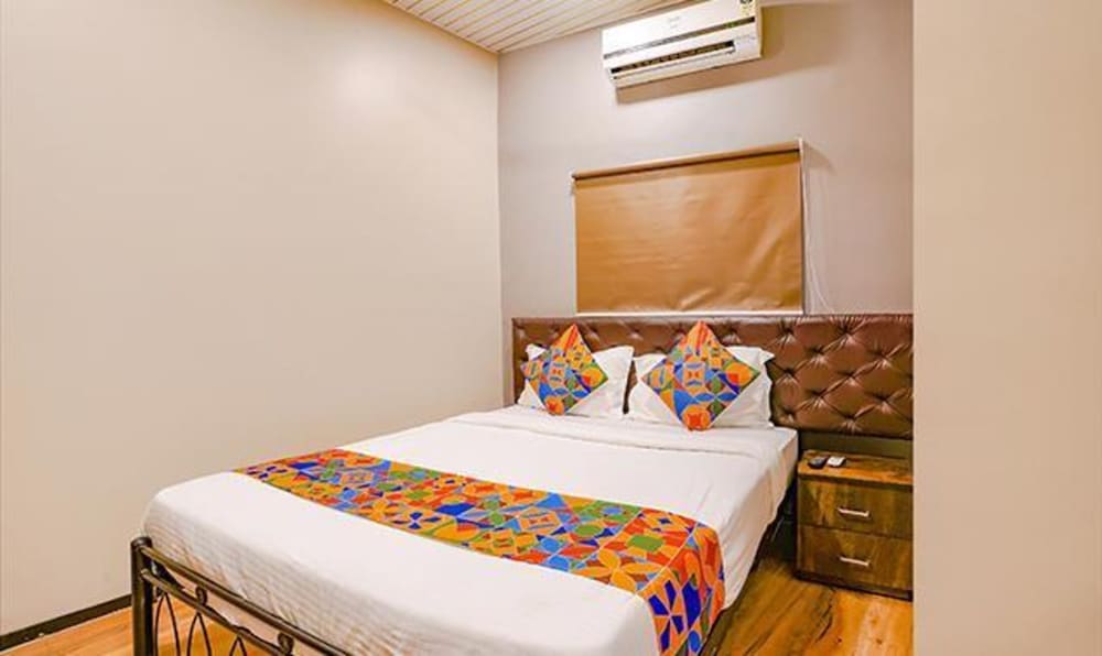 Deluxe Room - Photo 2