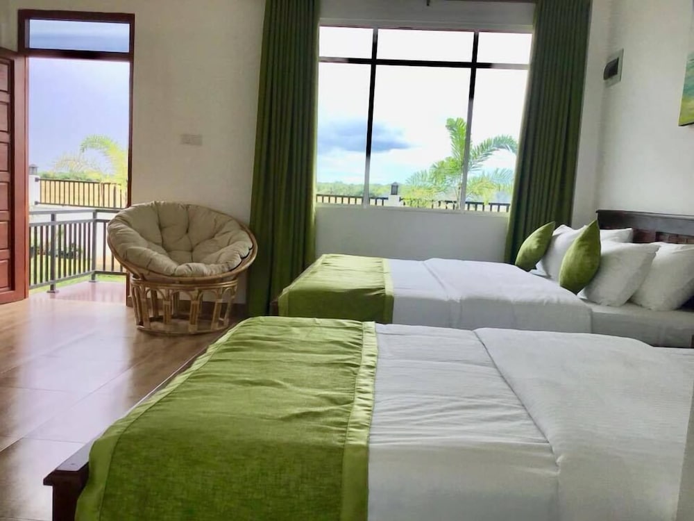 Deluxe Triple Room photo 1