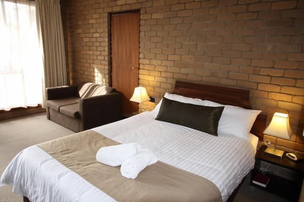 Standard Double Room, Kitchenette (DOUBLE ROOM - NO PETS) photo 2