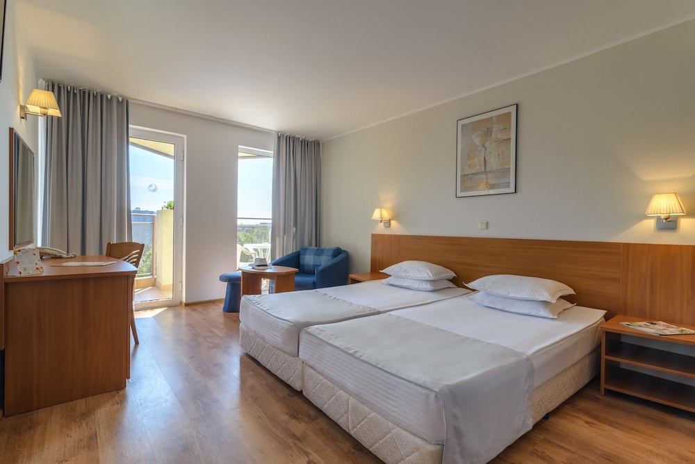 Superior Twin Room photo 1
