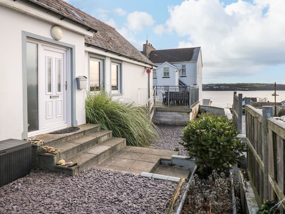 Cottage photo 2