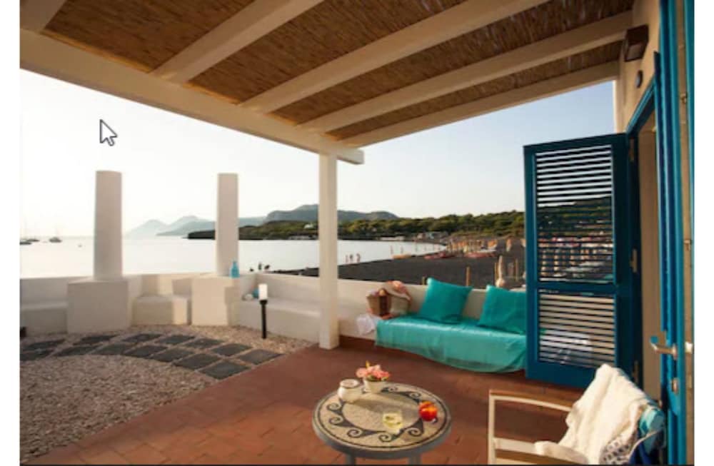 Exclusive Suite - Photo 3