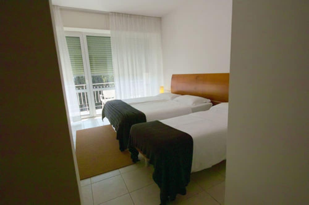 Triple Room, Balcony, Partial Sea View (frontal)