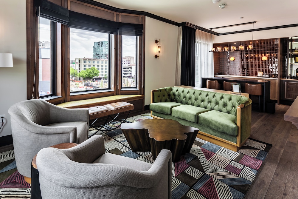 Heritage Suite - Photo 1