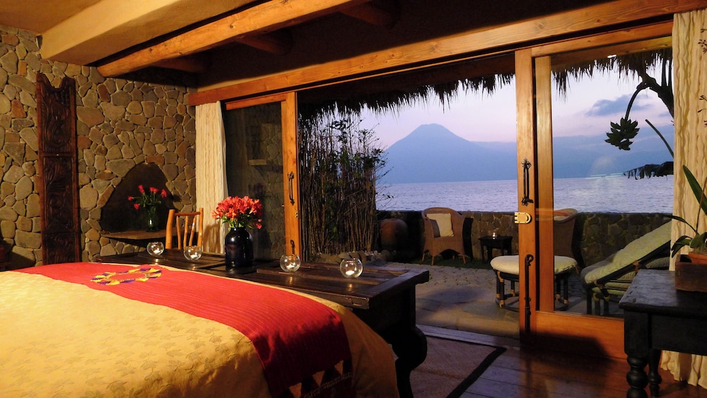 Deluxe Suite, Pool View photo 1
