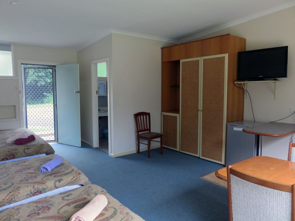 Family Room, Non Smoking, Kitchenette (Large Family Room) photo 1