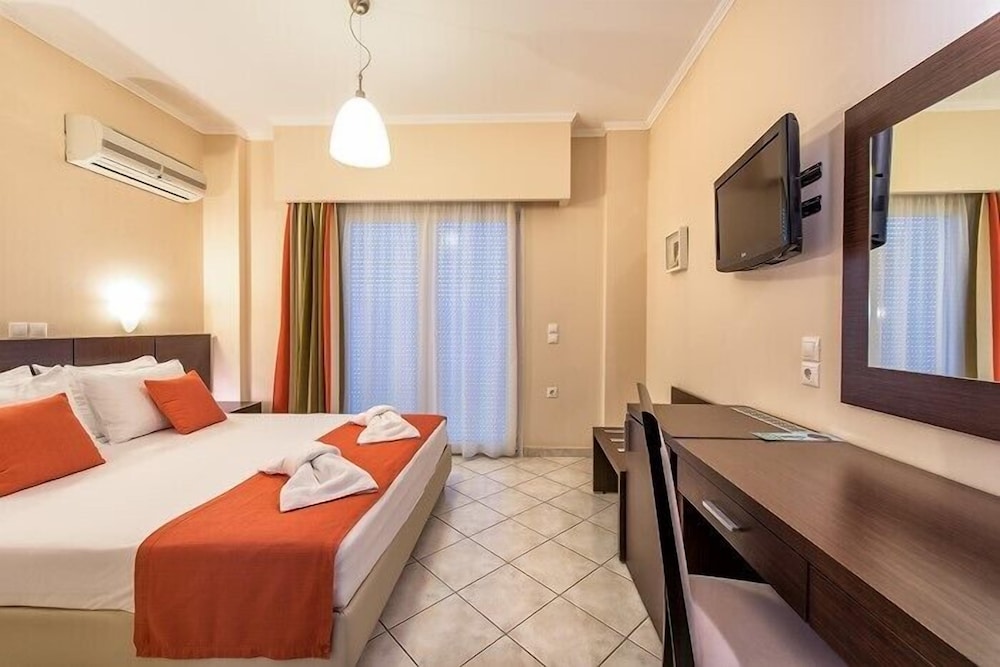 Standard Double Room, Balcony photo 3