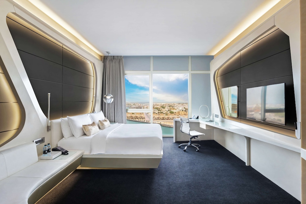 Deluxe Room, 1 King Bed, Accessible