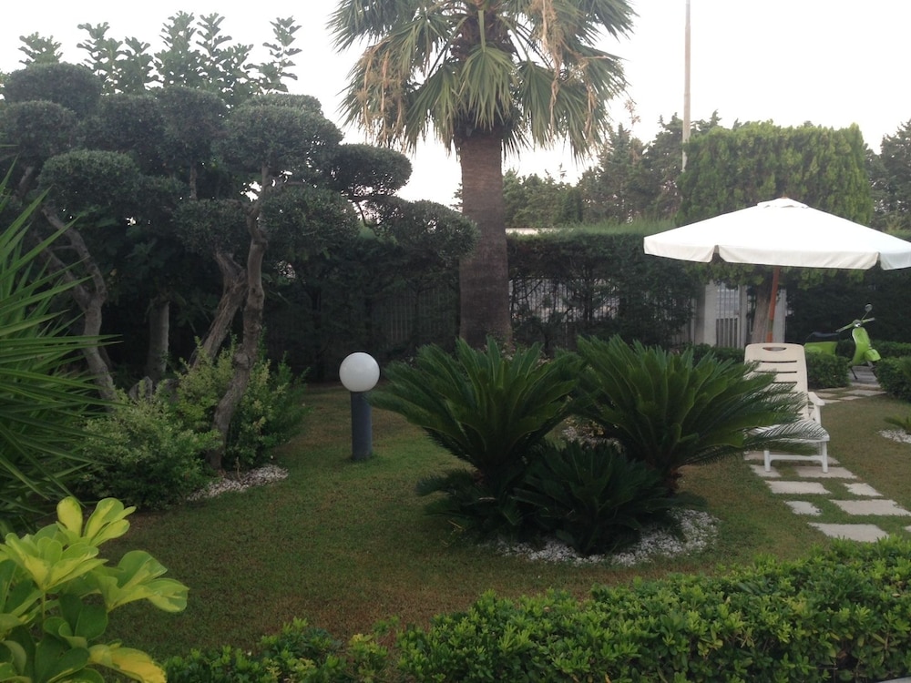 Triple Room, Balcony photo 1