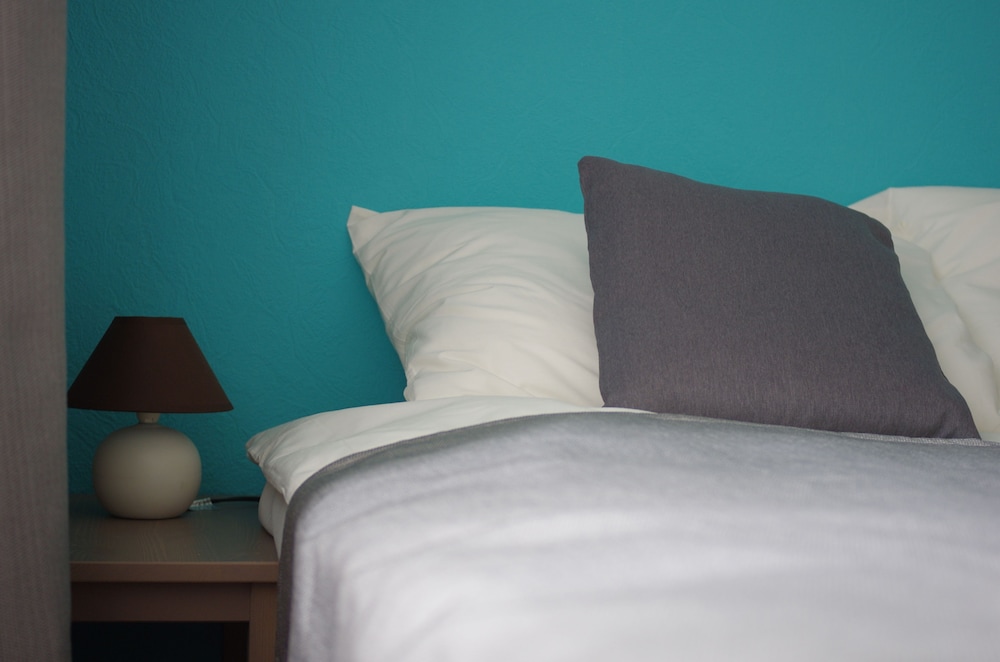 Economy Double Room, 1 Bedroom, Shared Bathroom