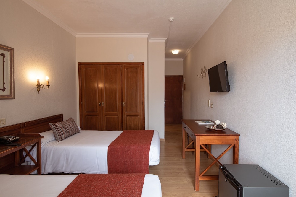 Superior Room - Photo 8