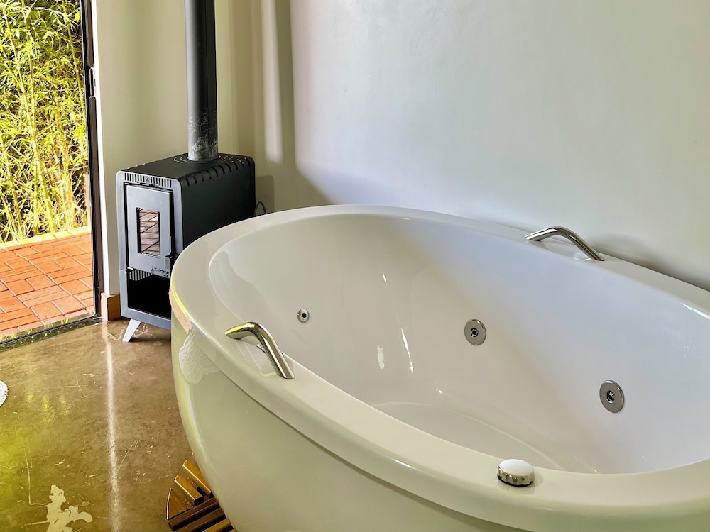 Deluxe Studio Suite photo 1