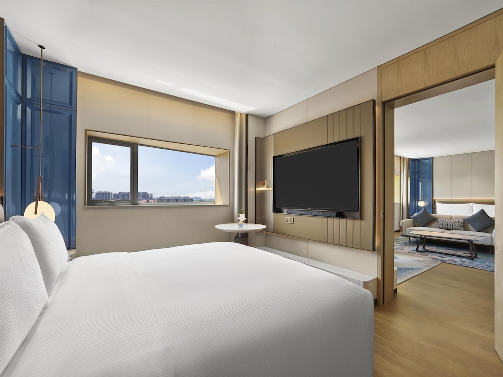 King Two Bedroom Suite Executive Tower