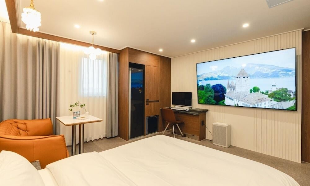 Suite Spa Room