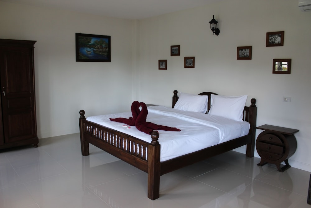 Villa photo 2