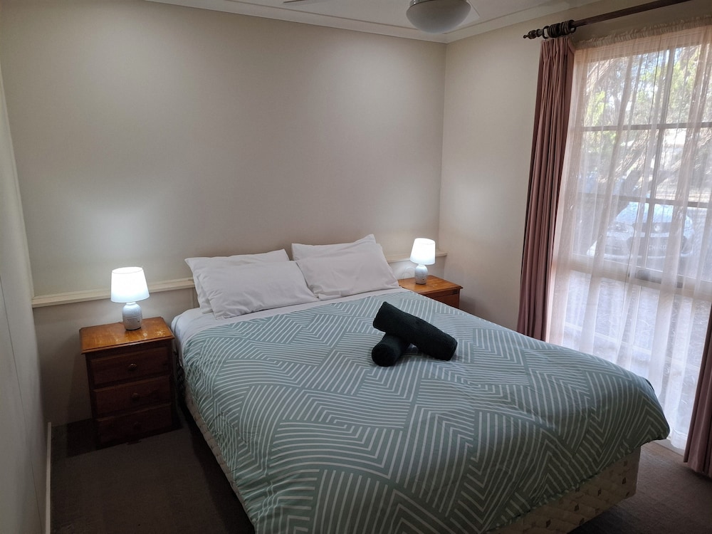 Standard Cabin photo 2