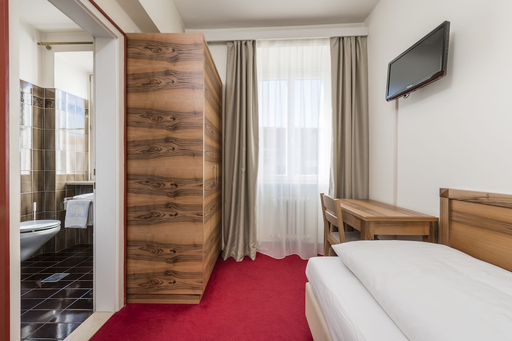 Single Room
