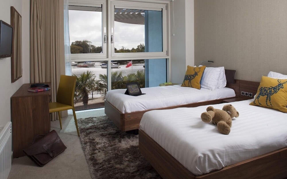 Luxury Twin Room, River View