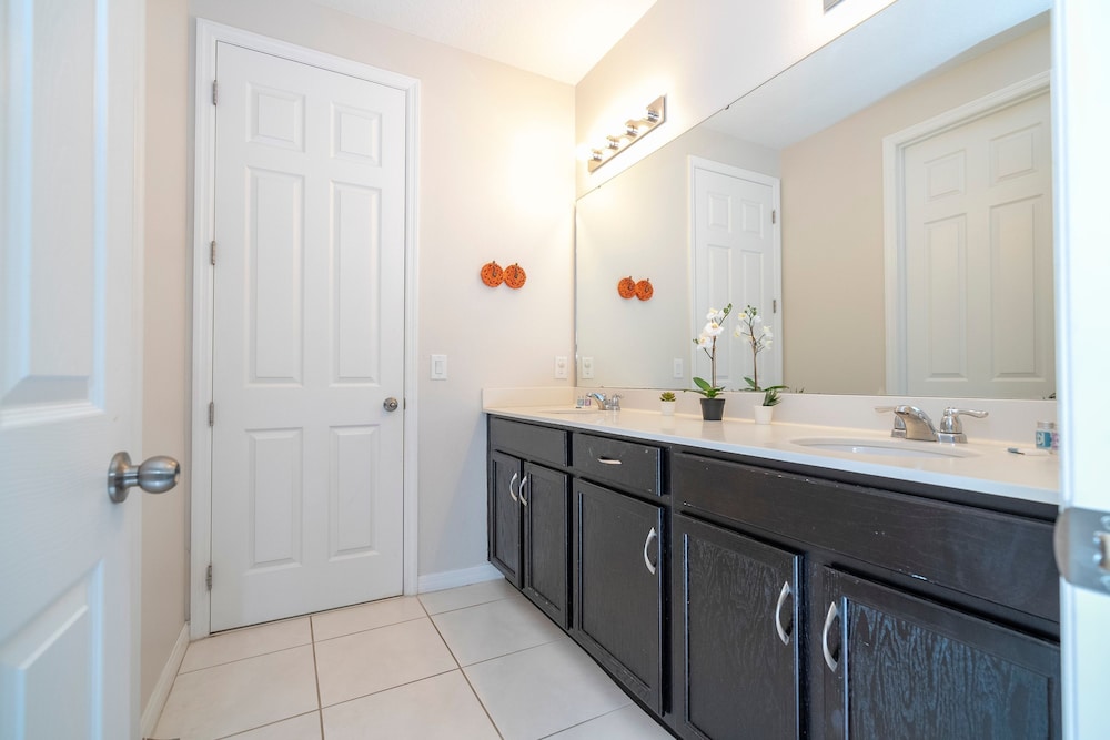 5BR Modern Luxury Disney Villa With Game Room Pool Spa, Billede 26
