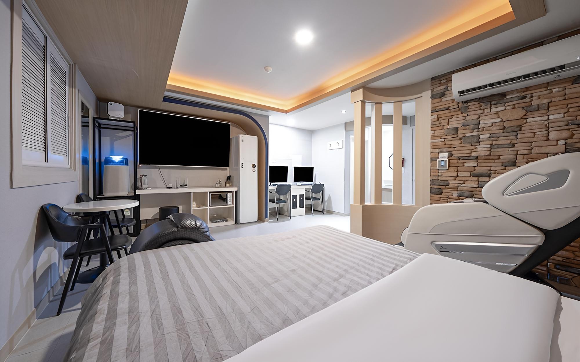 Room (VIP game room 2PC (i79700k240h/air cl) - Photo 8