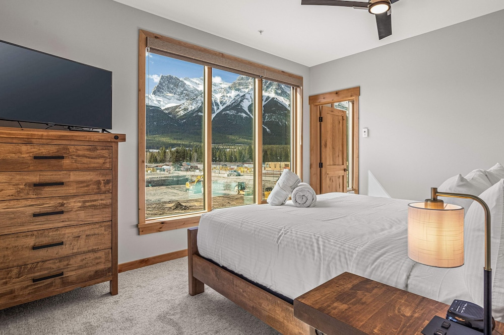 TM210 Three Bedroom Premier Condo