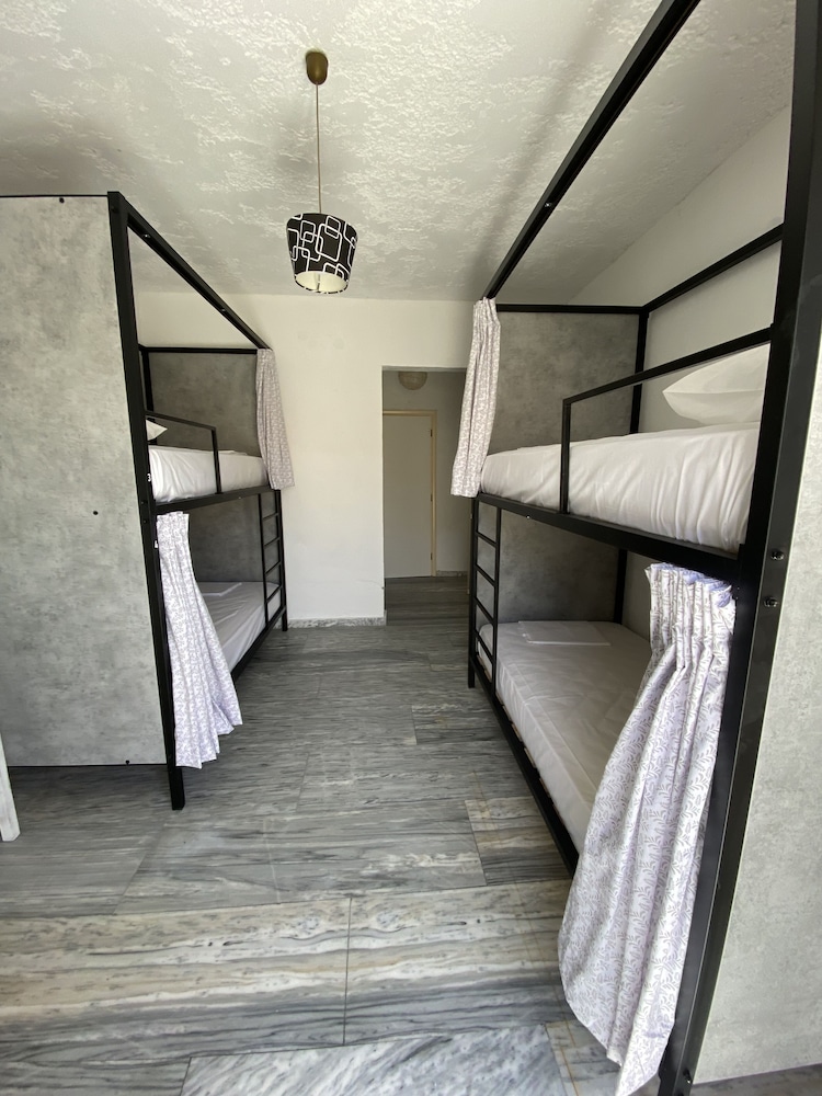 Comfort Quadruple Room - Photo 4