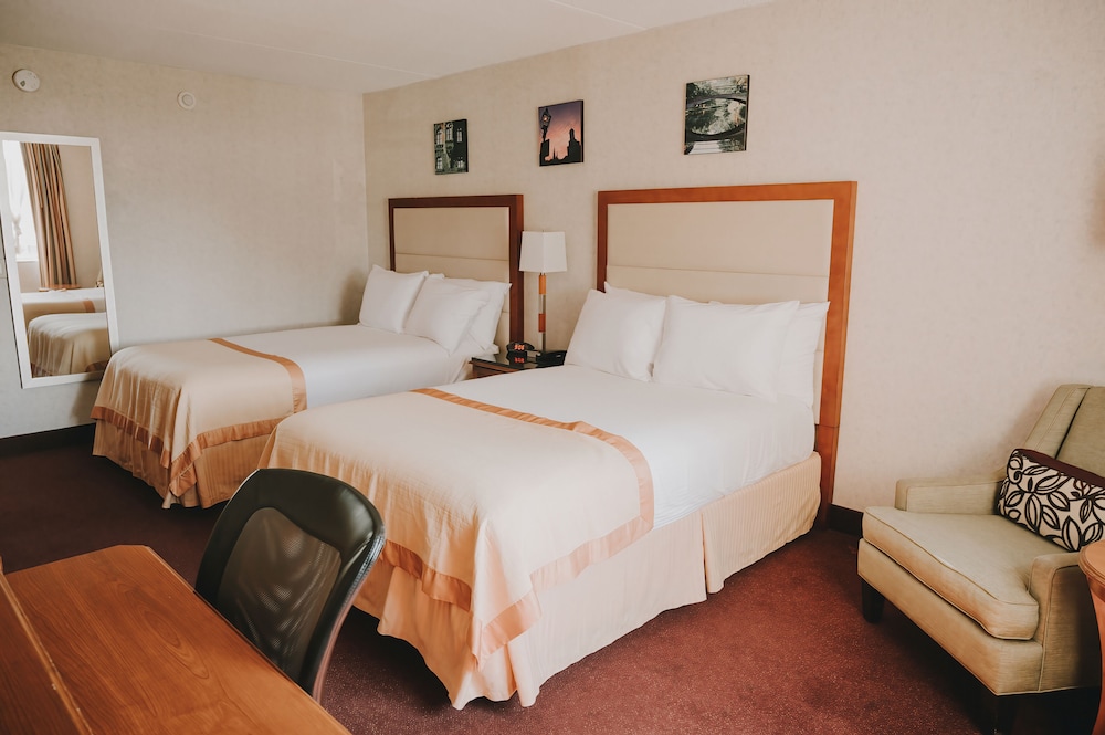 Dog Friendly, ADA Access, 2 Double Beds photo 1