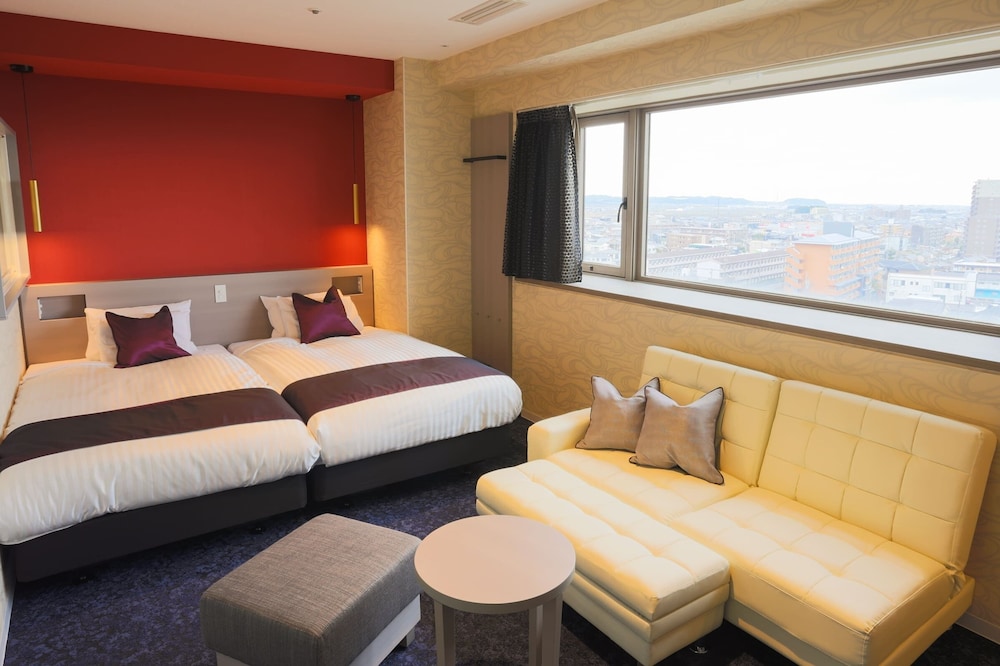 Deluxe Twin Room, 2 Bedrooms, Non Smoking photo 1
