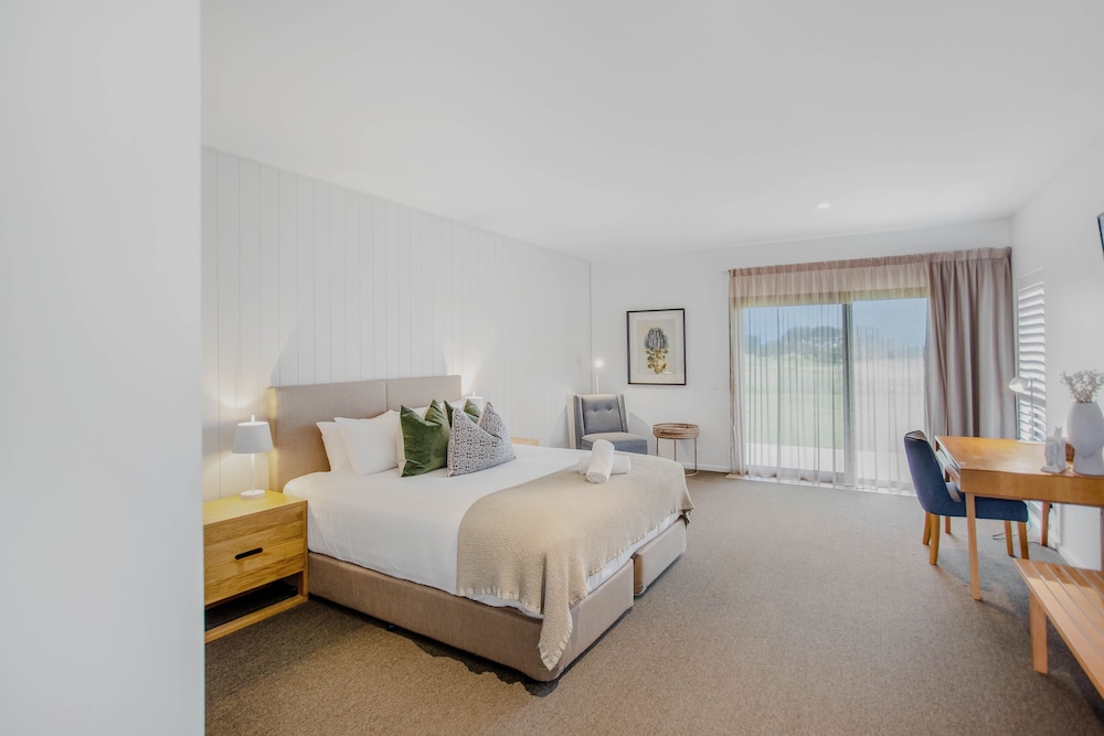 Deluxe Double or Twin Room - Photo 1