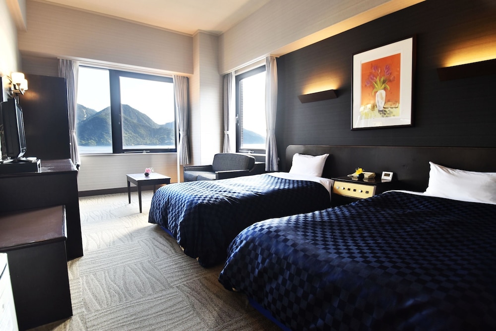 Twin Room, Smoking, Ocean View (28 Sqm) [Annex]