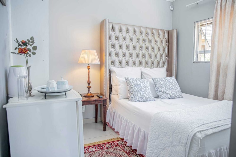 Basic Double Room photo 1