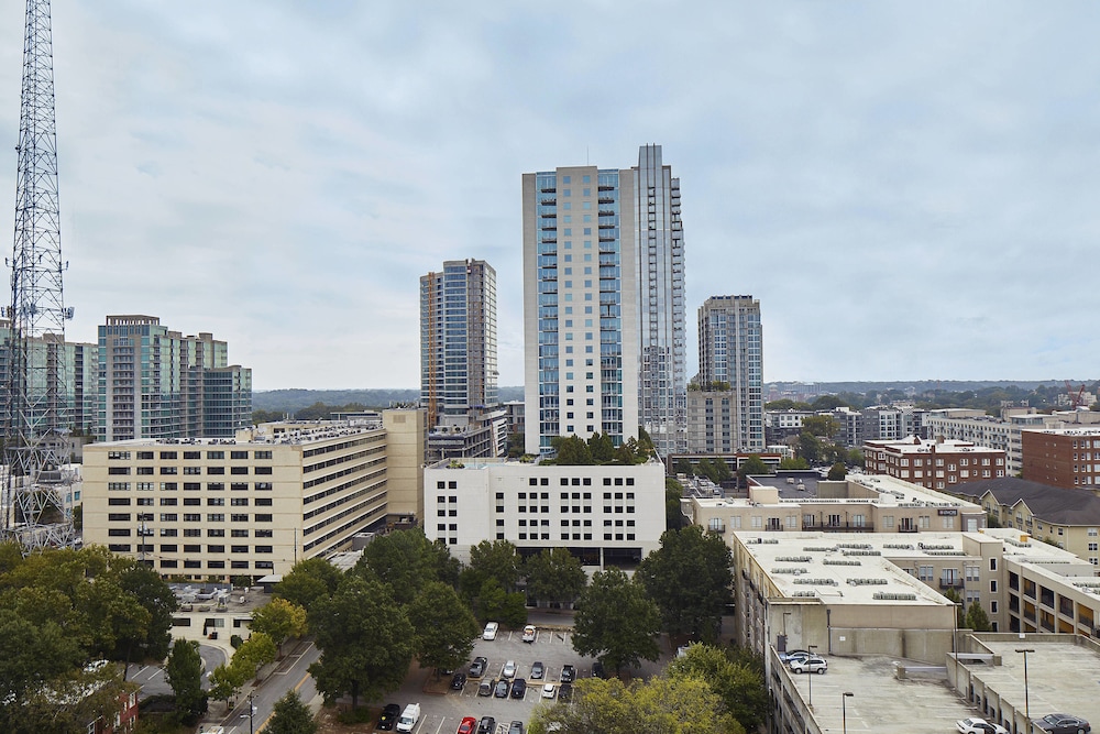 Executive Suite, 1 Bedroom, City View - Photo 12