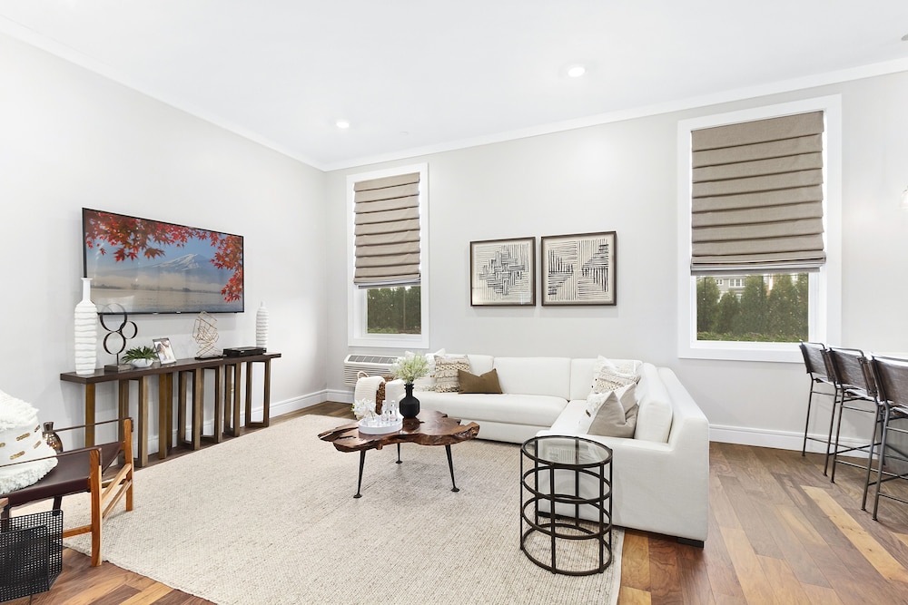 Luxury Apartment photo 3