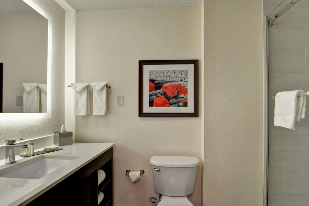 Room, 2 Double Beds (Mobility & Hearing) photo 2