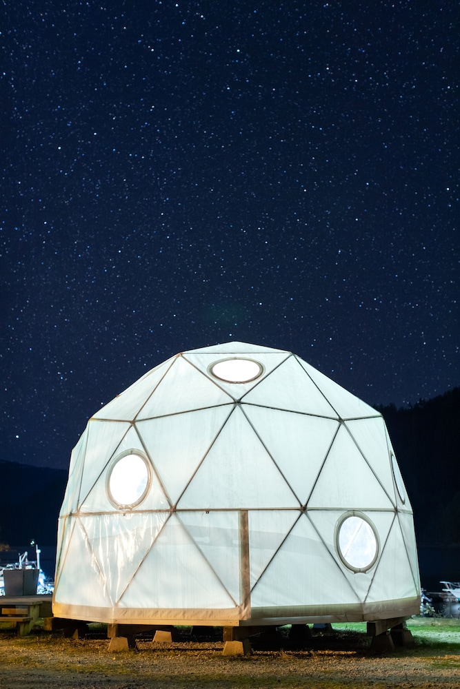 Glamping Dome, No Bathroom photo 3